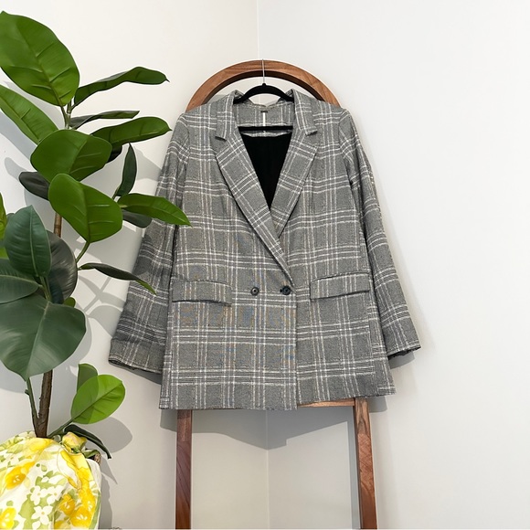 Free People Jackets & Blazers - Free People LARGE Gray Plaid Uptown Girl Sporty Oversized Blazer Jacket